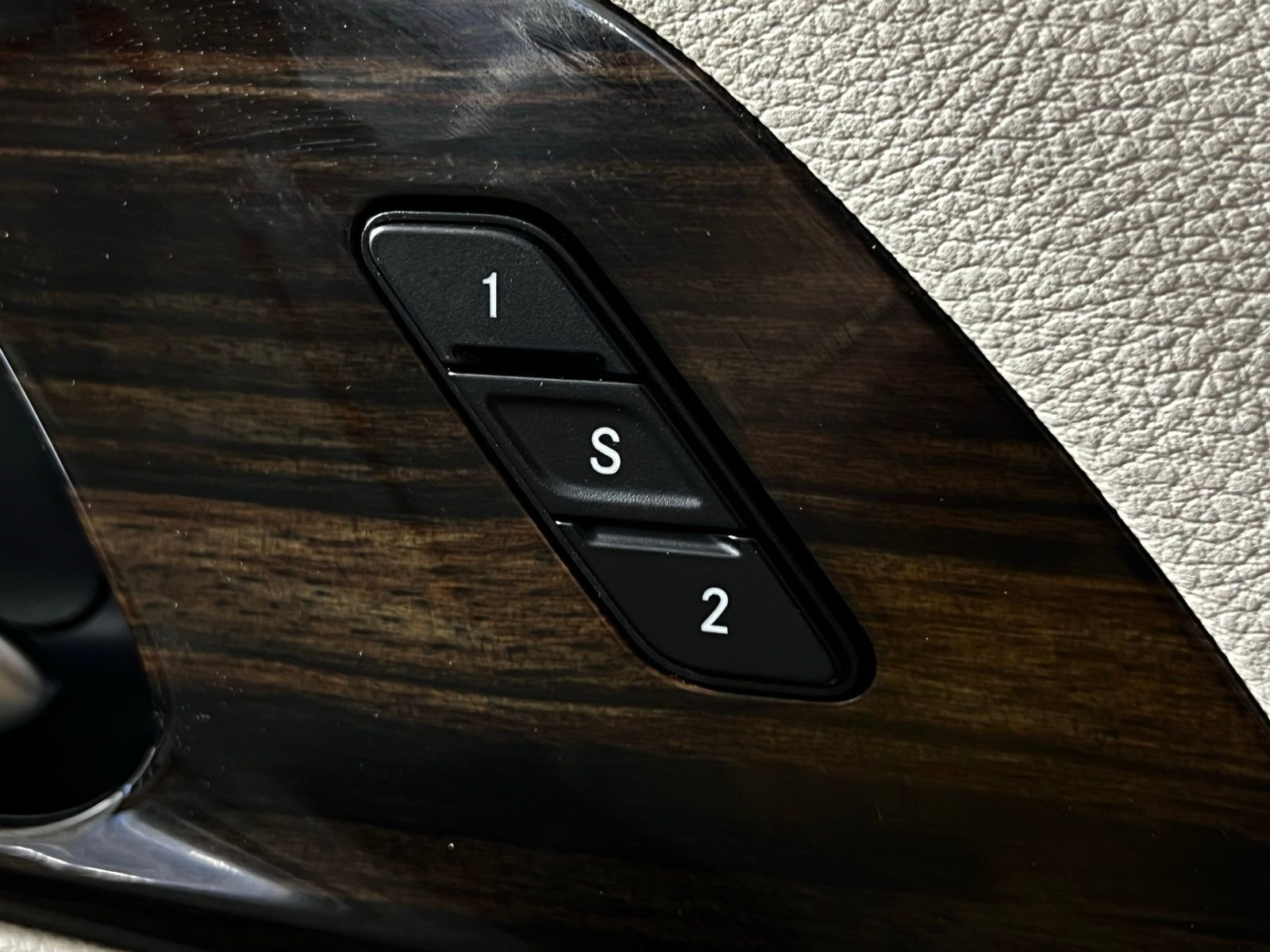 2022 Chrysler Pacifica Limited 15