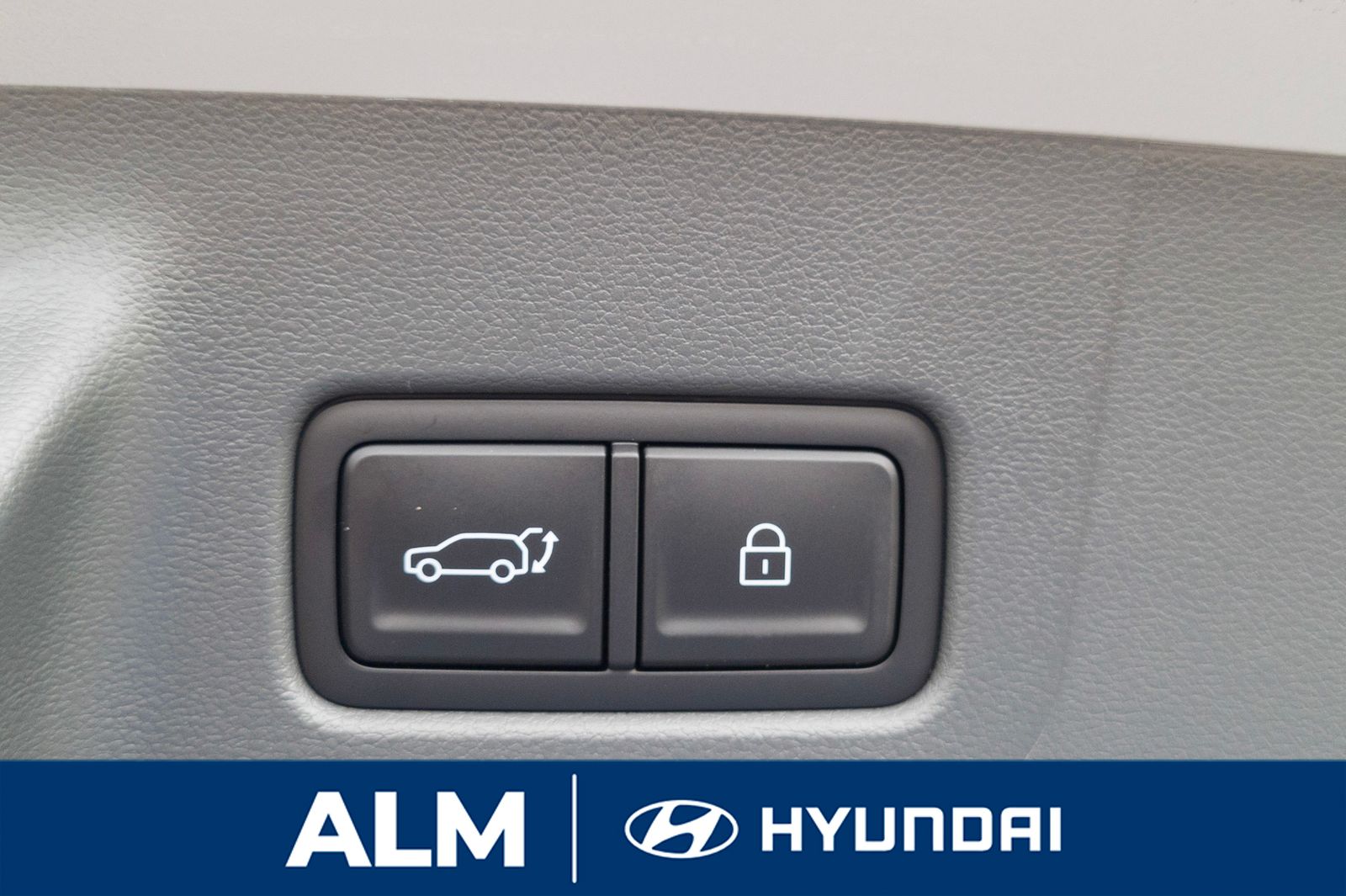 2026 Hyundai Santa Fe SE photo 6