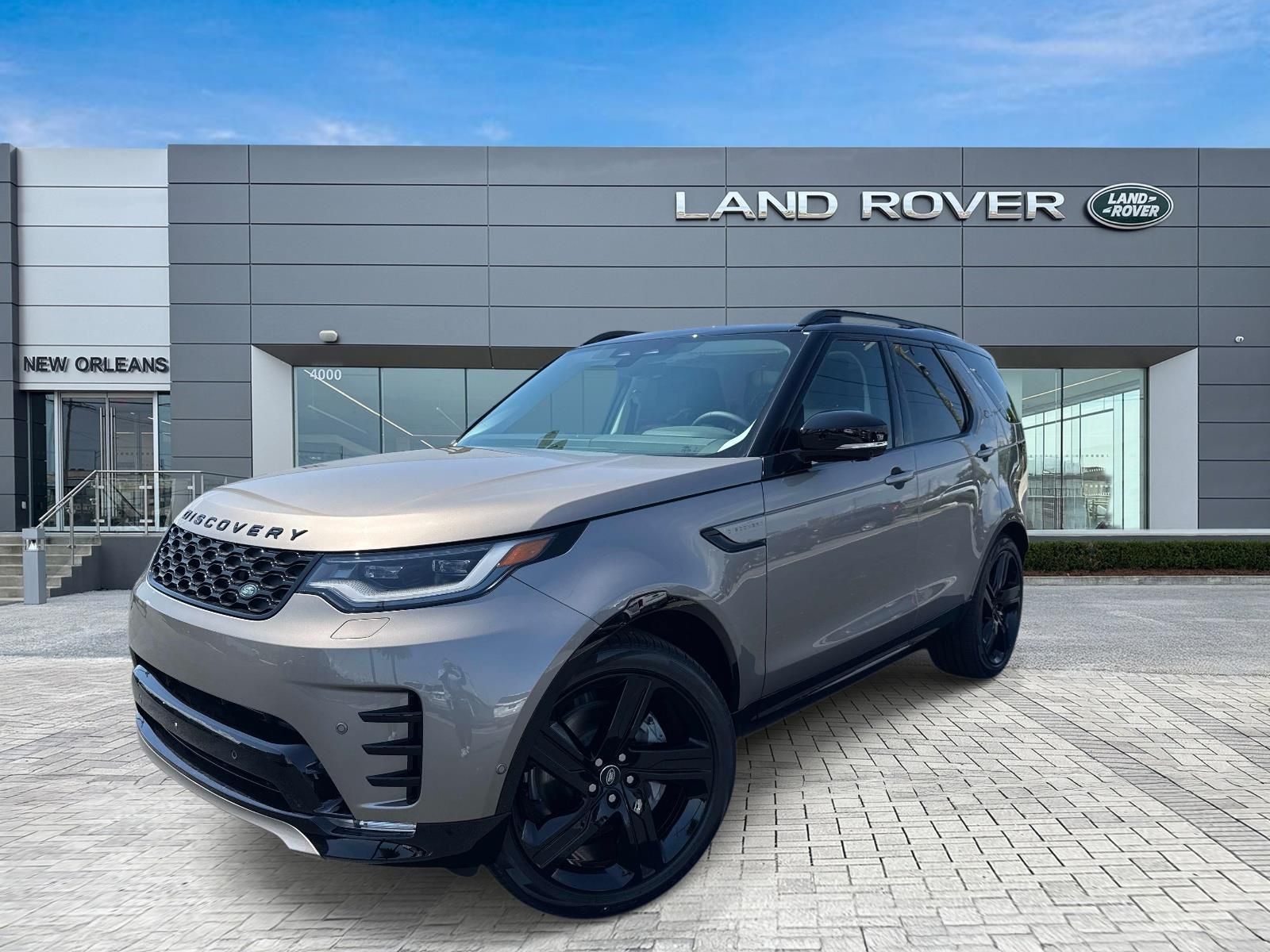 Bronze 2026 Land Rover Discovery SUV / Crossover All-Wheel Drive 8-Speed Automatic