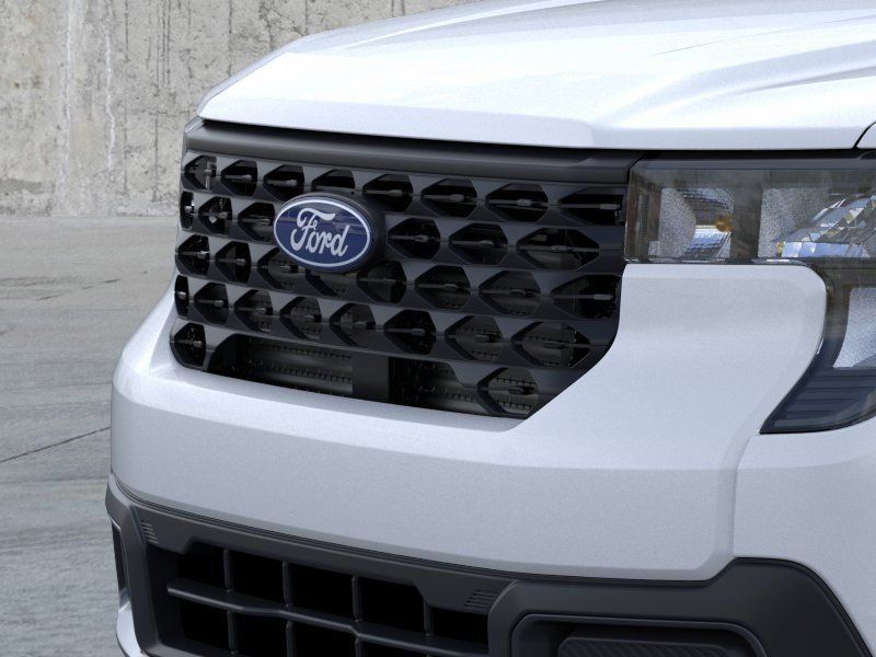 New 2025 Space White Metallic Ford XLT image 18