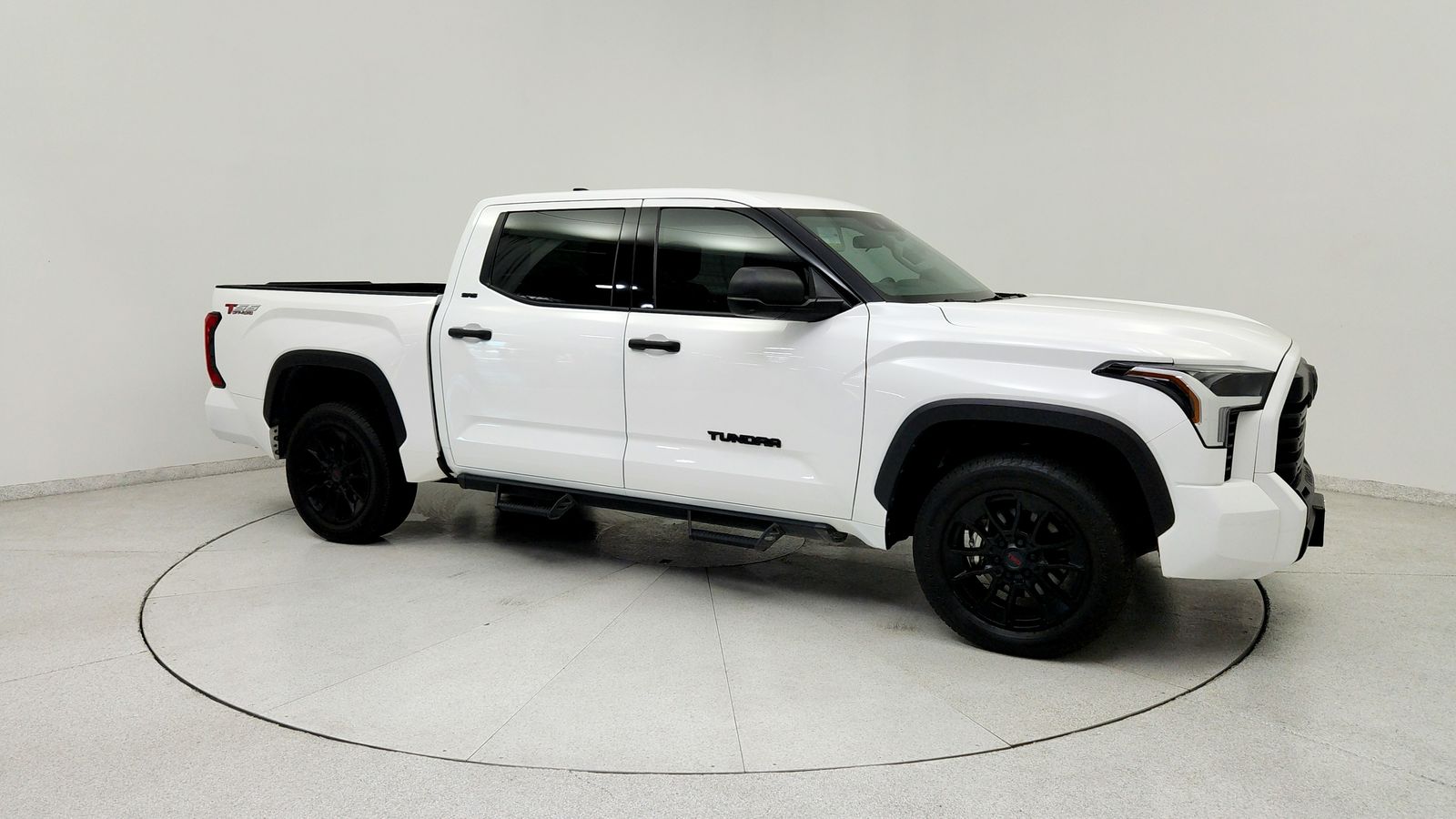 Used 2023 White Toyota SR5 image 9