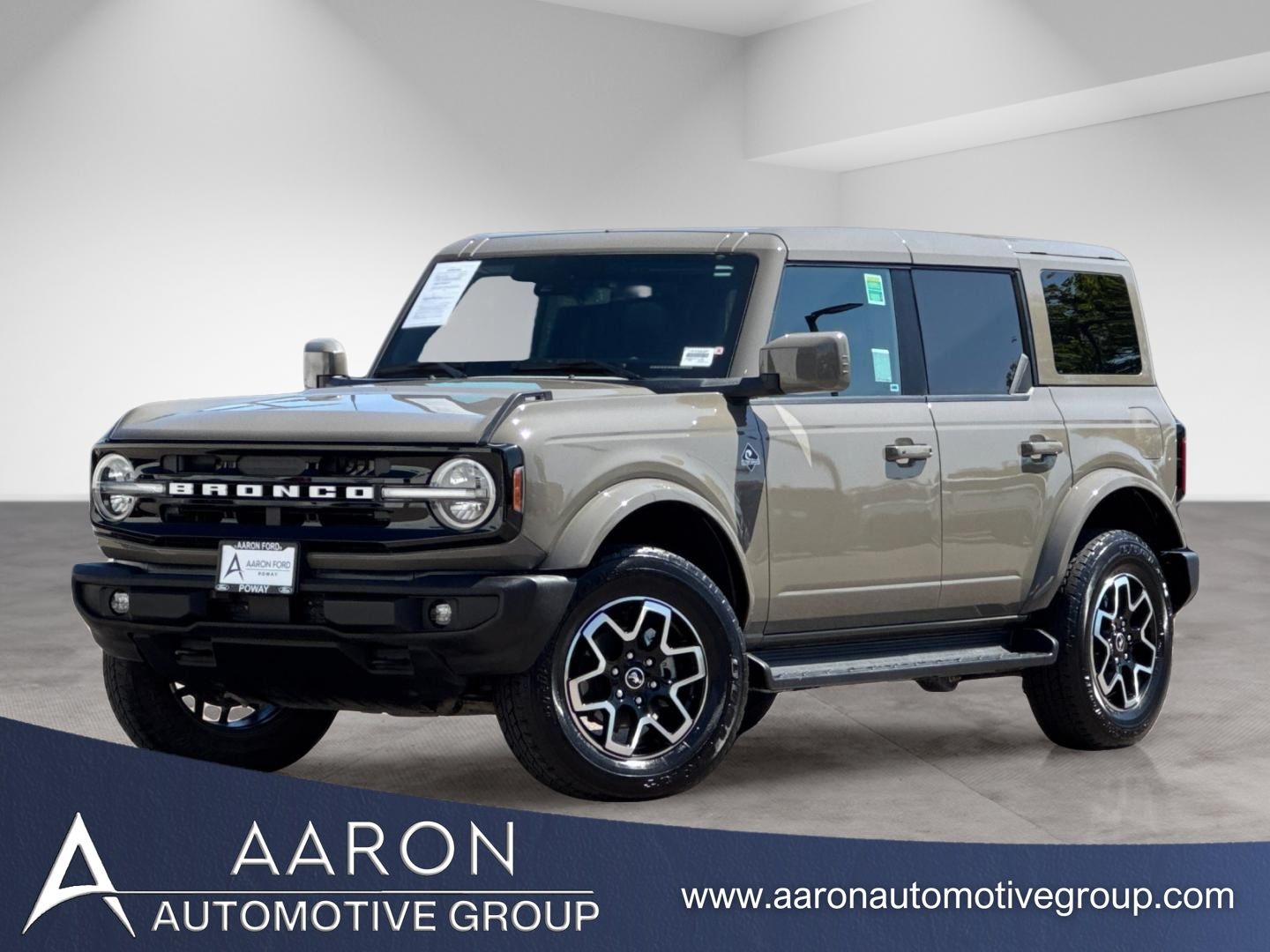 Gray 2025 Ford Bronco SUV / Crossover Four-Wheel Drive Automatic