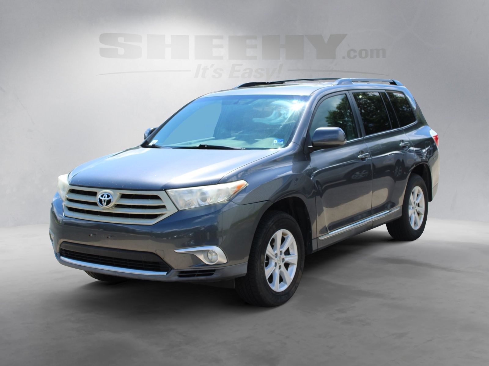 Used 2011 Gray Toyota SE image 4