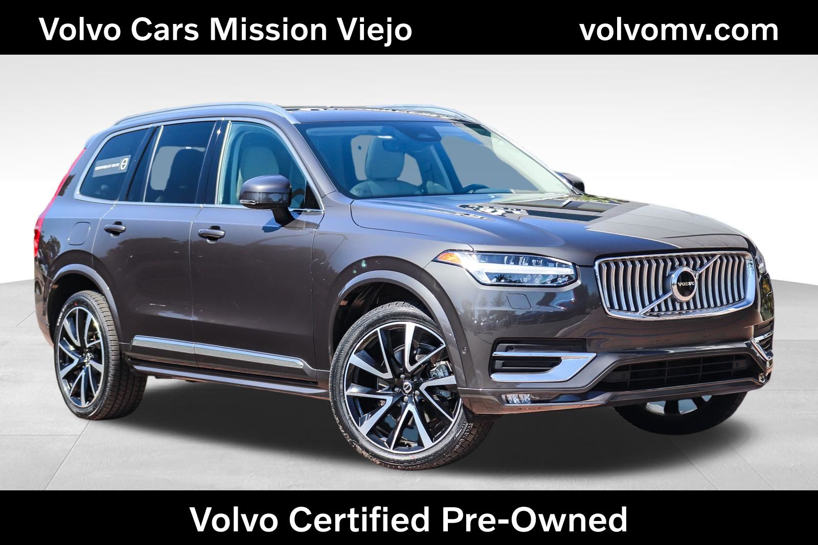 2023 Volvo XC90 B5 Plus