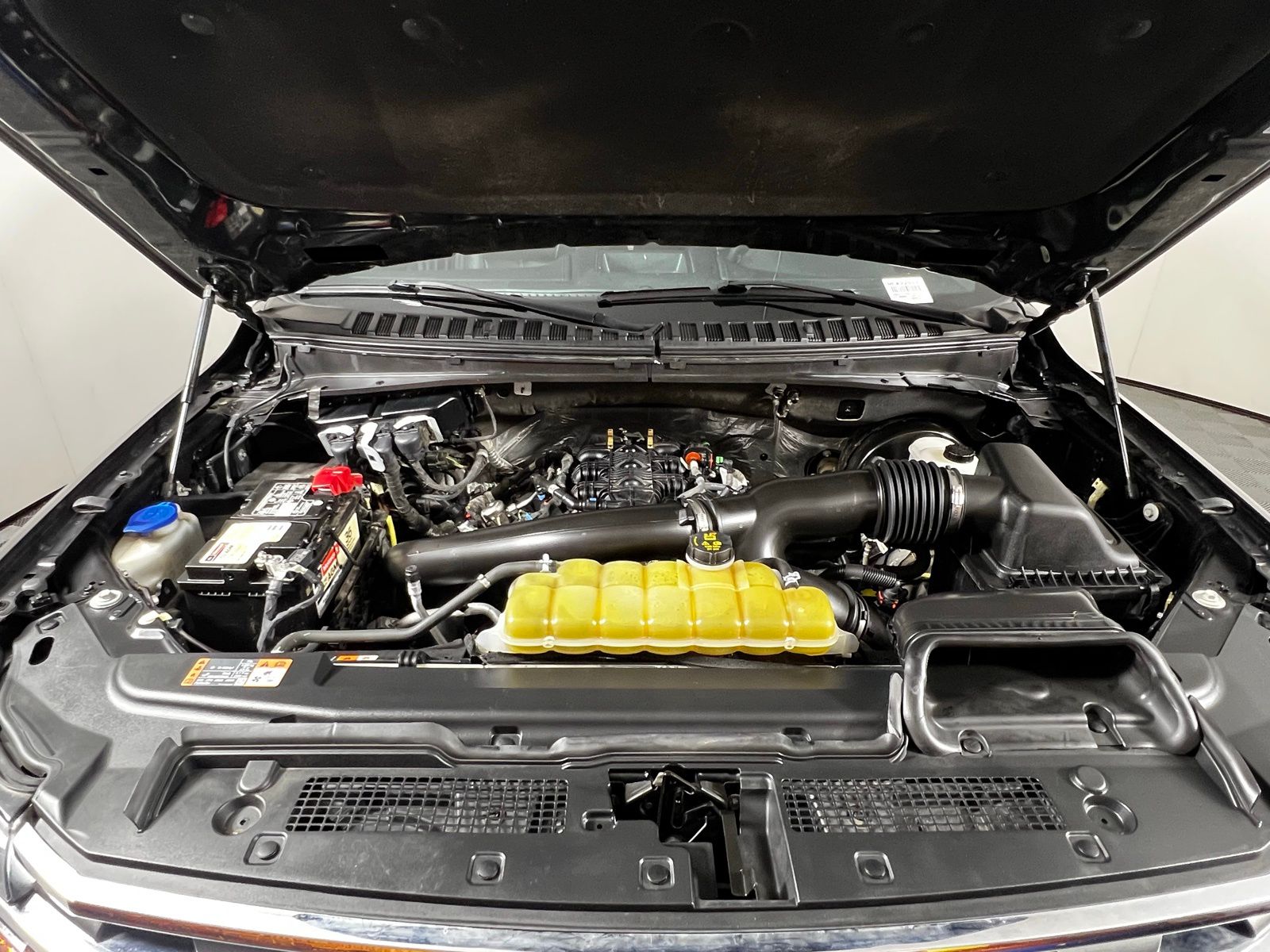 Thumbnail: 2021 Ford Expedition - 8