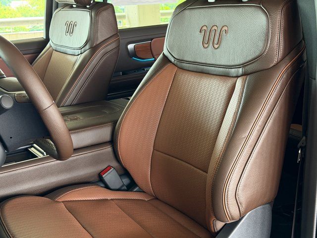 New 2027 Agate Black Metallic Ford King Ranch image 28