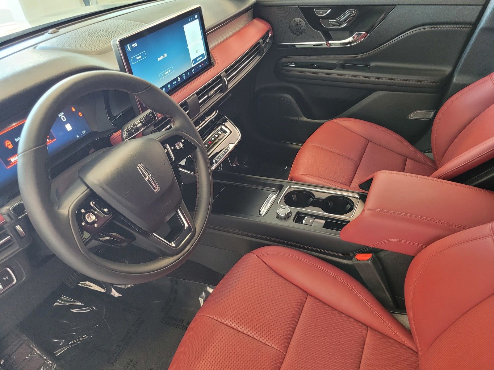 New 2025 Black Lincoln Reserve image 11