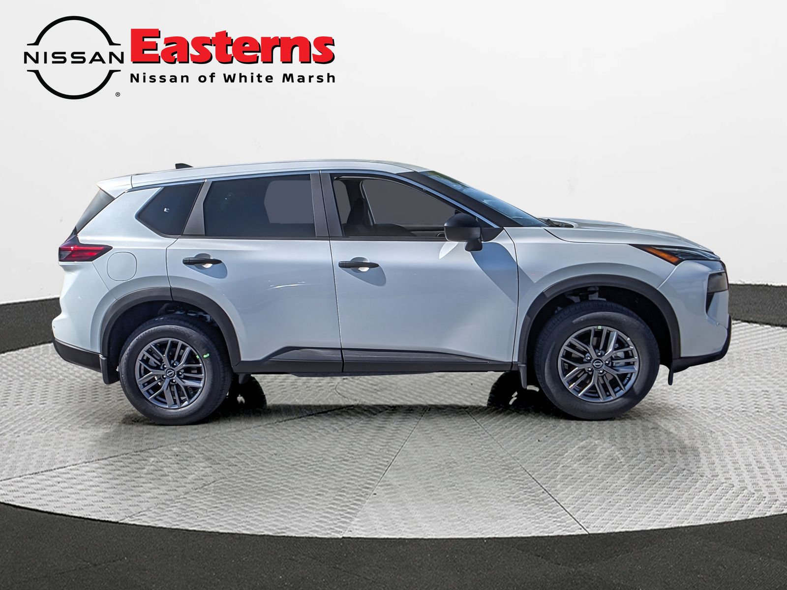 2025 Nissan Rogue S photo 4