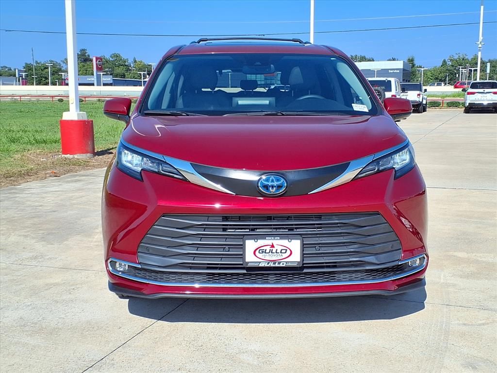 2023 Toyota Sienna XLE Red at Gullo Toyota