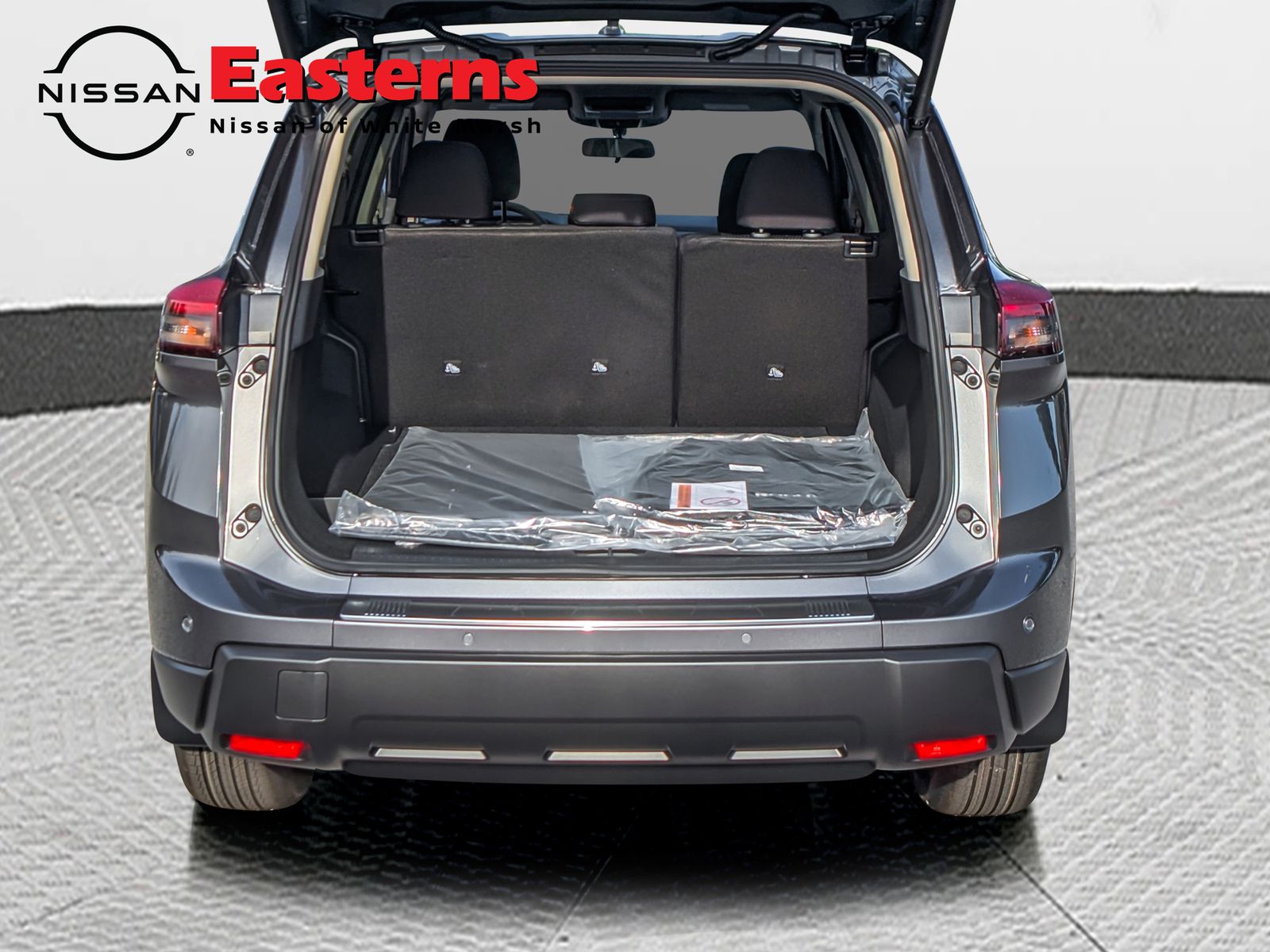2026 Nissan Rogue SV photo 8