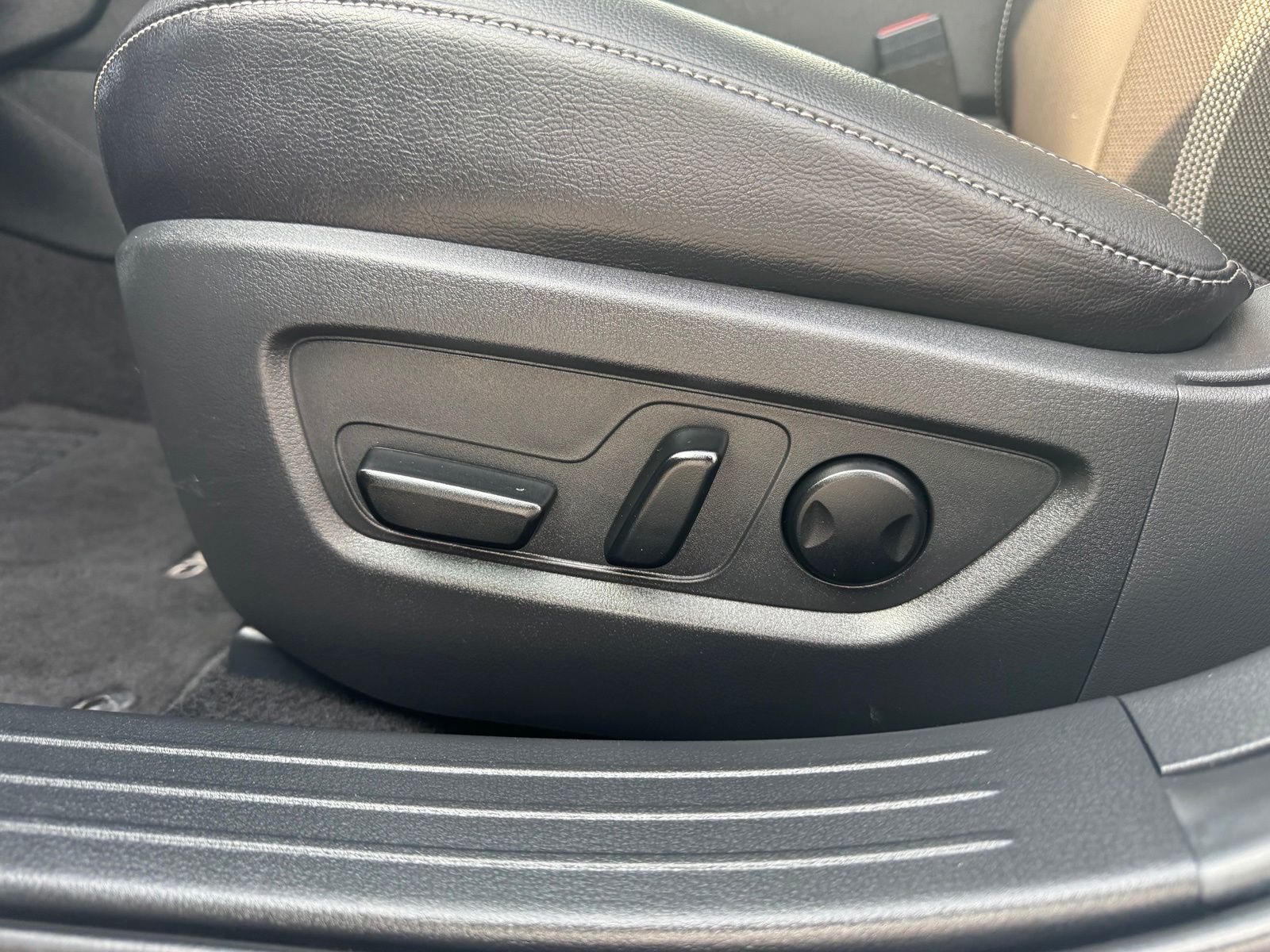 Used 2025 Mazda CX-50 SUV