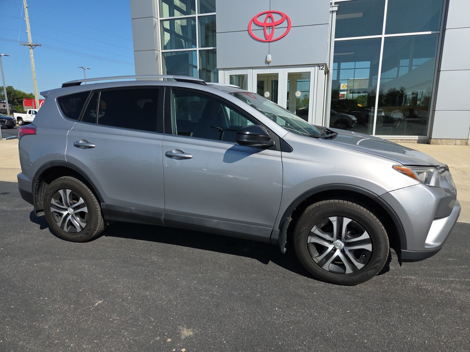 2016 Toyota RAV4 LE