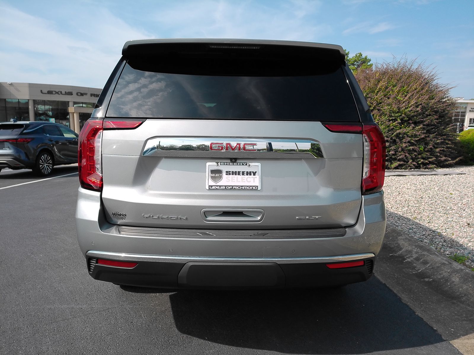 Used 2024 Silver GMC SLT image 5