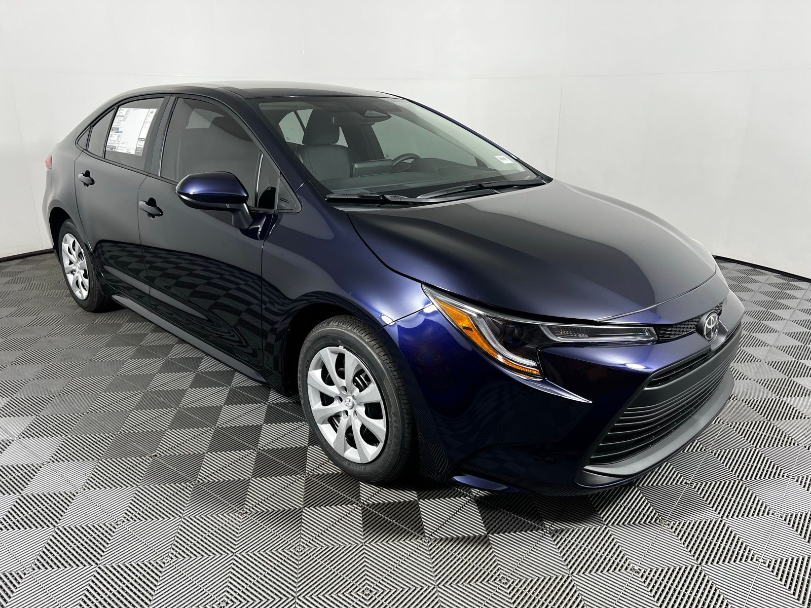 Thumbnail: 2025 Toyota Corolla - 3