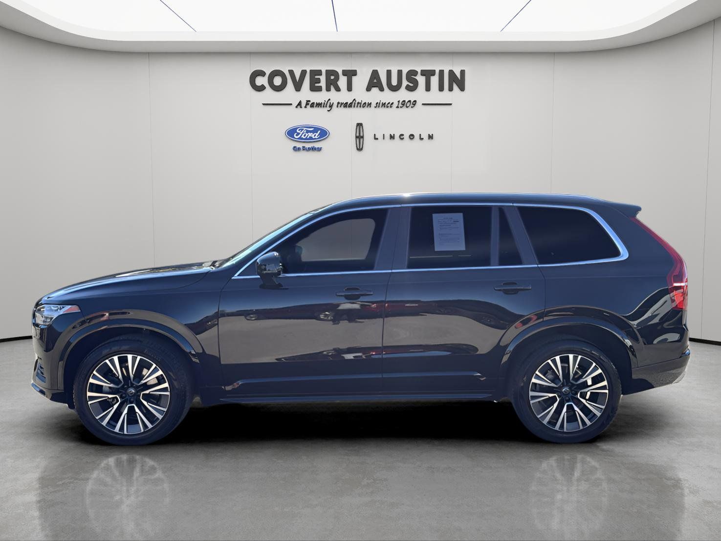 Used Car 2021 Volvo Xc90  T6 Momentum For Sale Under $30,000 In Austin, Texas