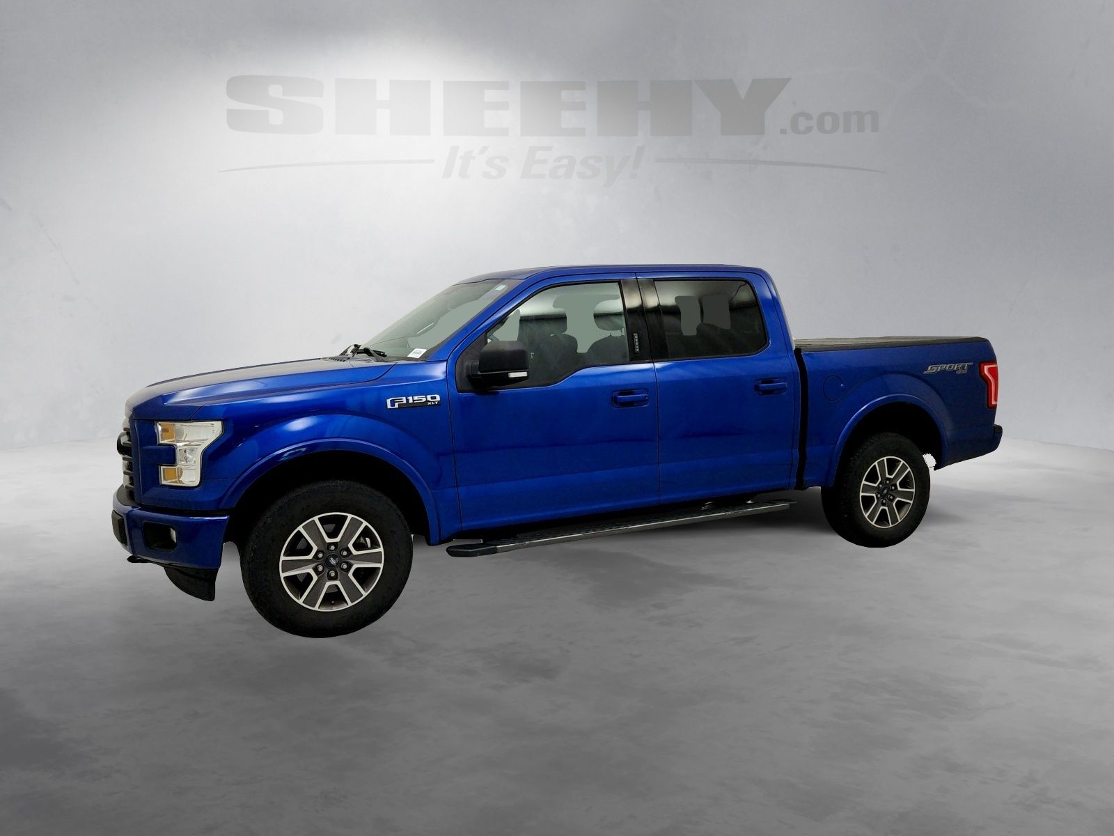 Used 2017 Lightning Blue Ford XLT image 5