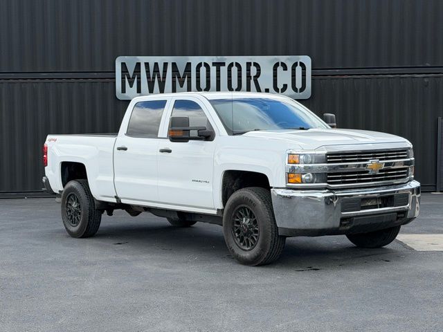 White 2018 Chevrolet Silverado 2500HD Work Truck Crew Cab 4WD Pickup Truck Four-Wheel Drive 6-Speed Automatic Overdrive