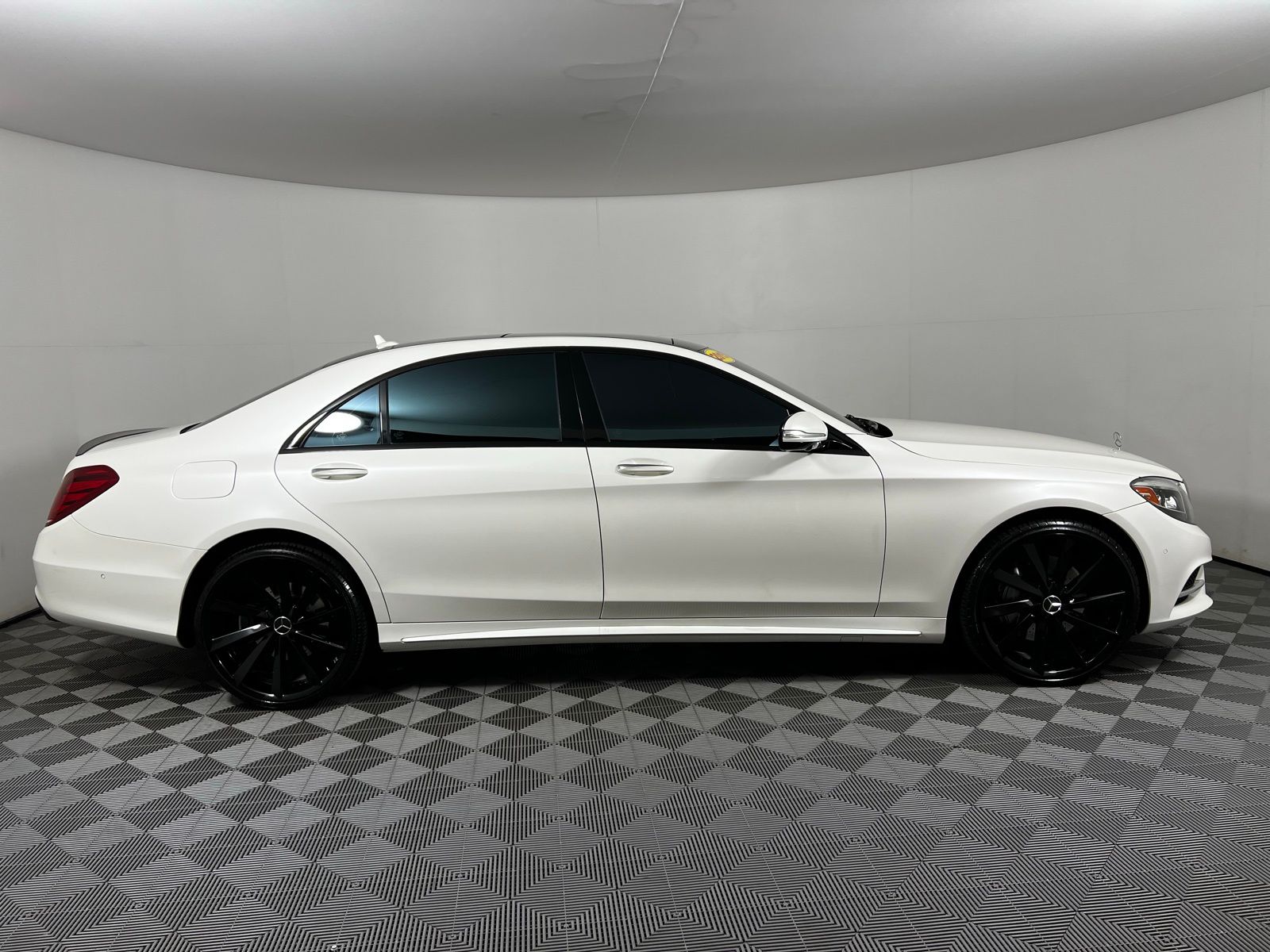 2015 Mercedes-Benz S-Class S 550 15