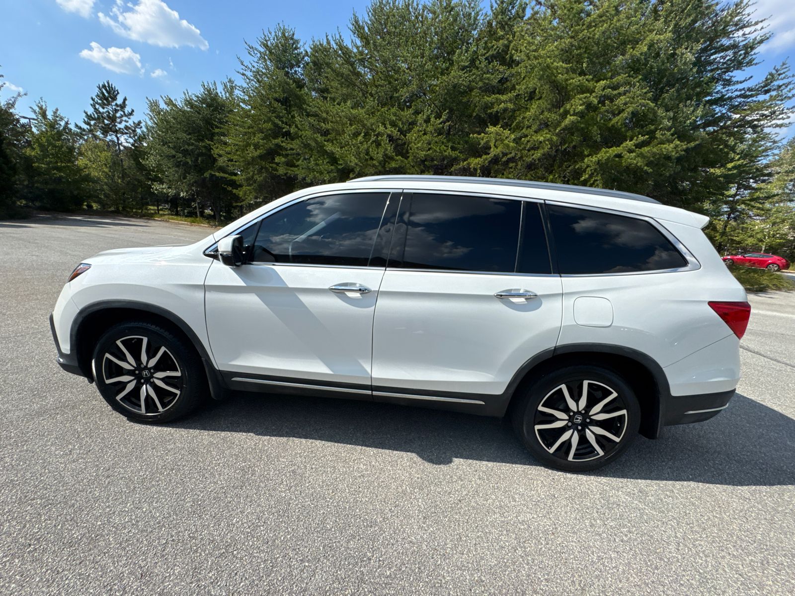 2022 Honda Pilot Elite photo 8