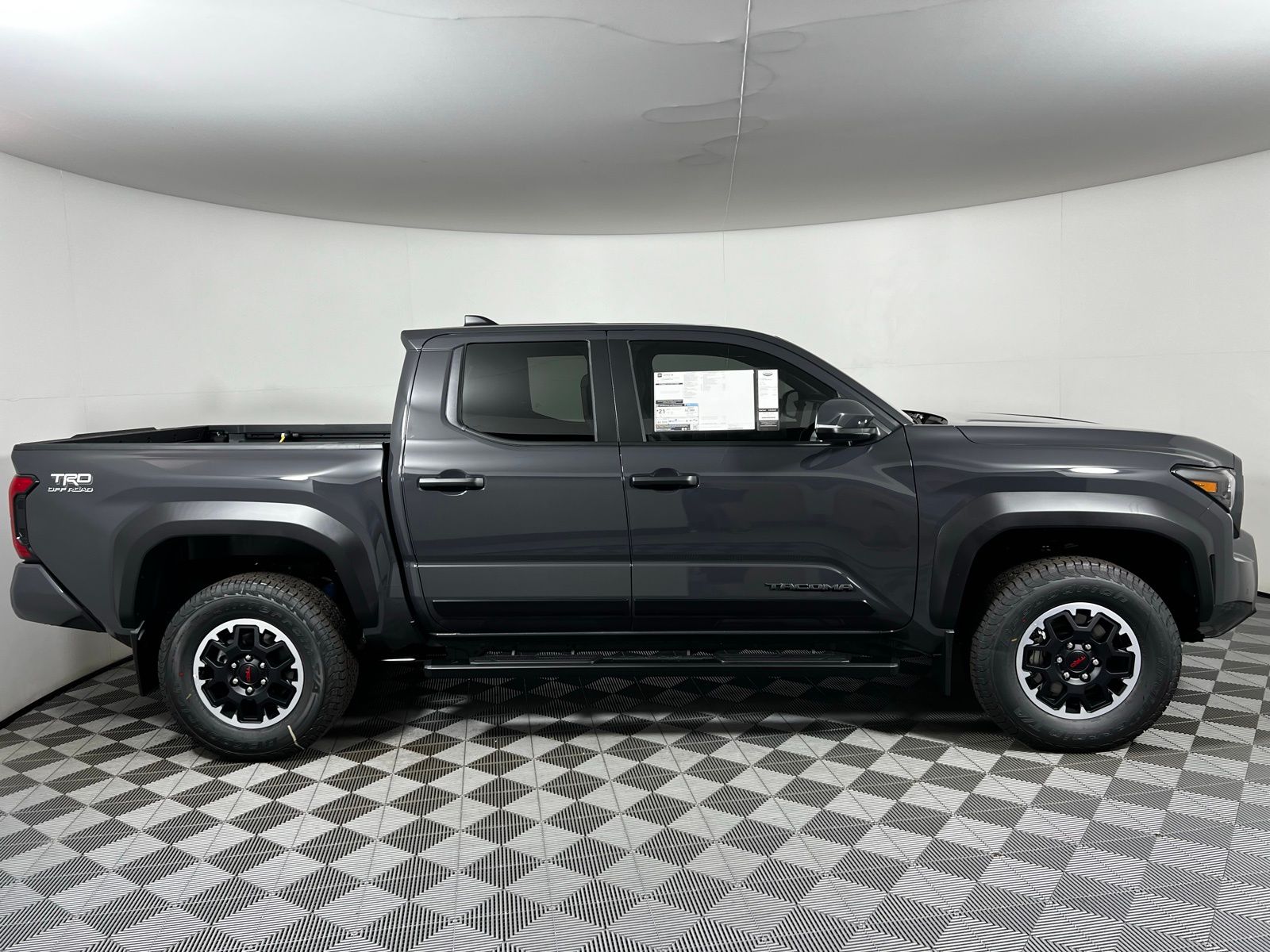 2025 Toyota Tacoma TRD Off-Road 4