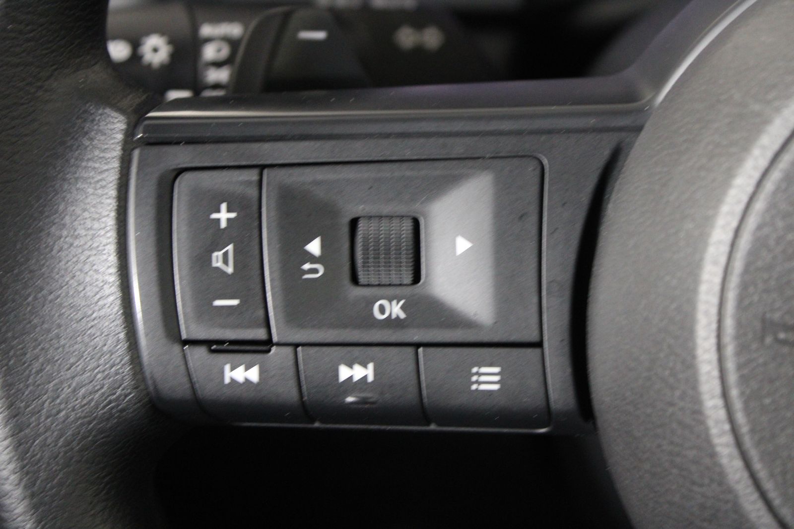 Used 2025 Black Nissan S image 29