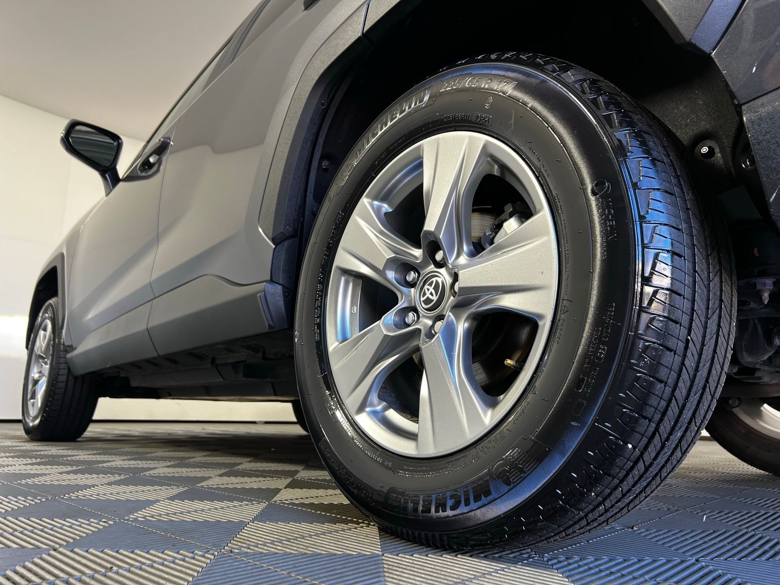 Thumbnail: 2024 Toyota RAV4 - 27