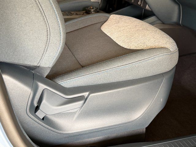New 2026 Azure Gray Metallic Tri-Coat Ford XLT image 9