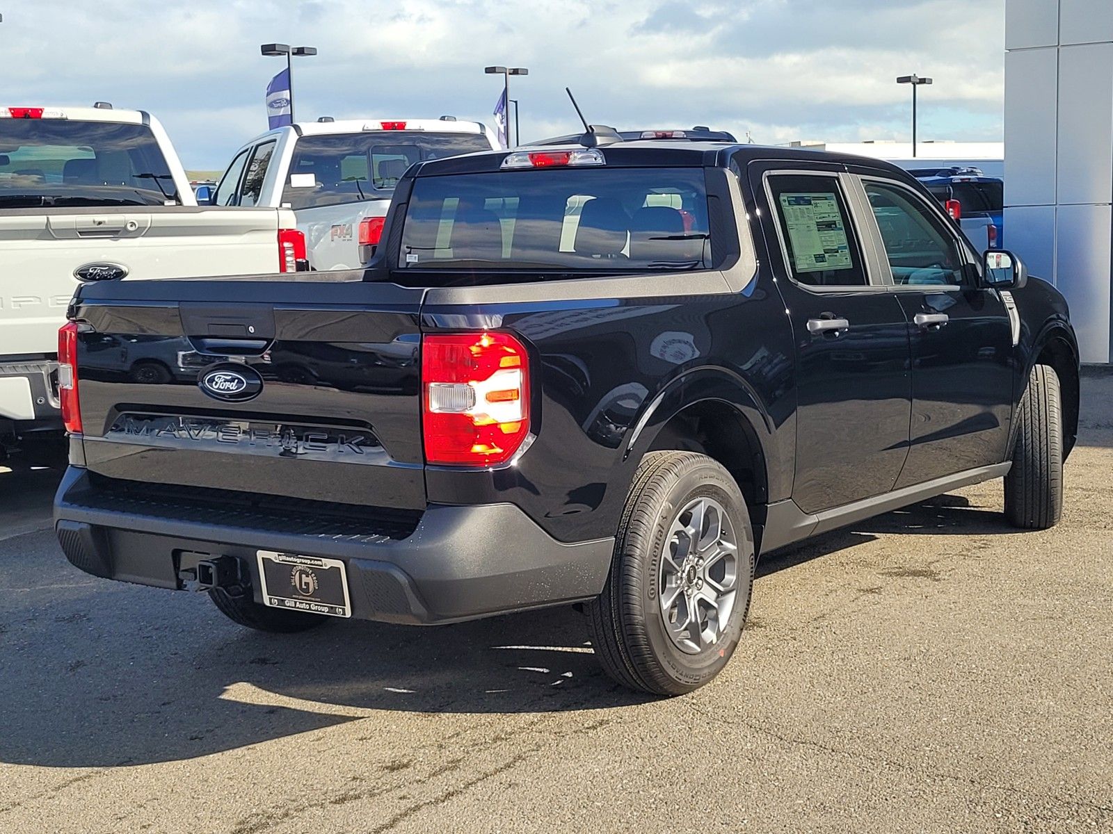 New 2025 Black Ford XLT image 4