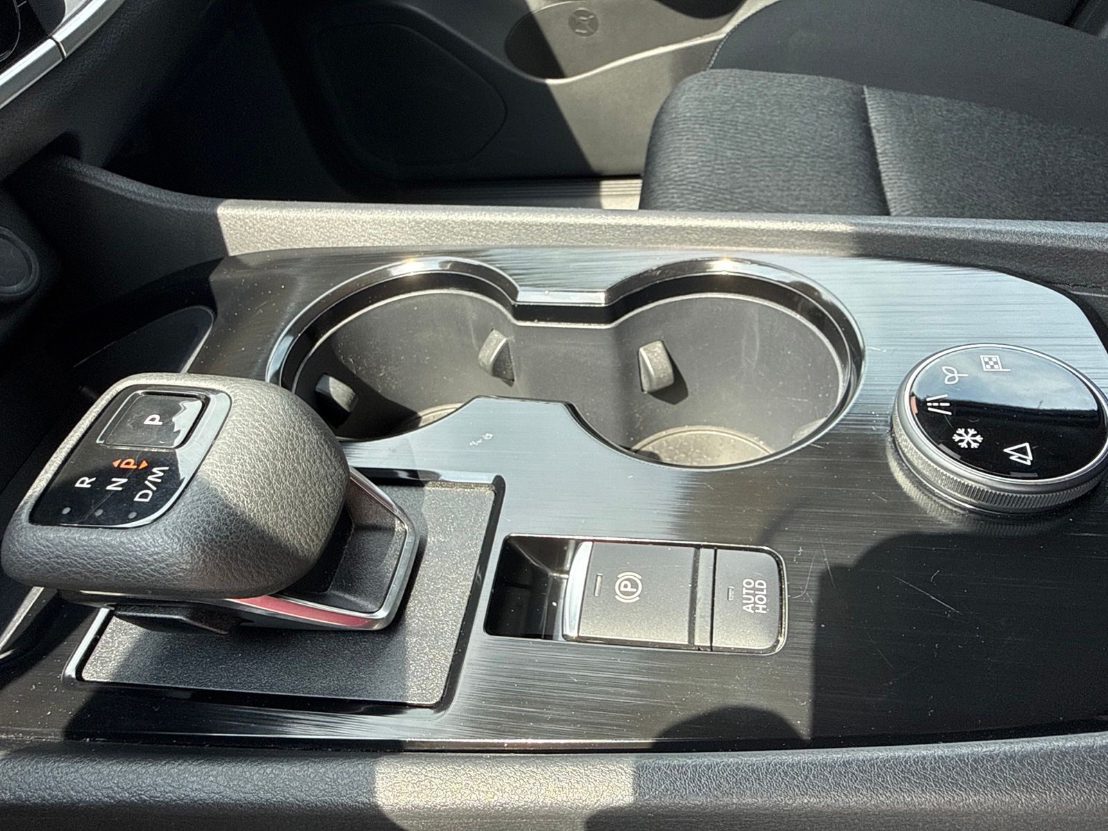 2025 Nissan Rogue image 21
