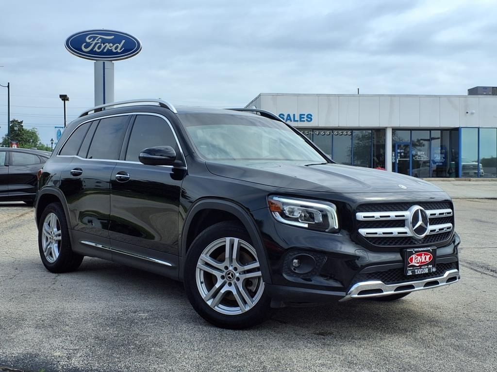 2022 Mercedes-Benz GLB GLB 250 4MATIC's photo