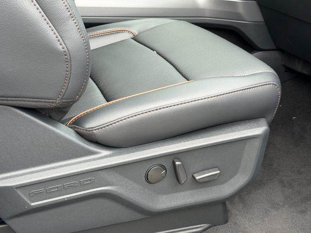 New 2026 Oxford White Ford Lariat image 10