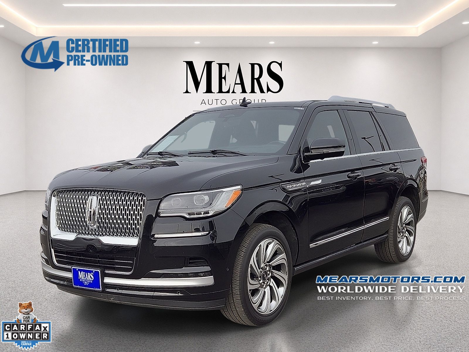 Infinite Black Metallic Clearcoat 2024 Lincoln Navigator SUV / Crossover Four-Wheel Drive Automatic