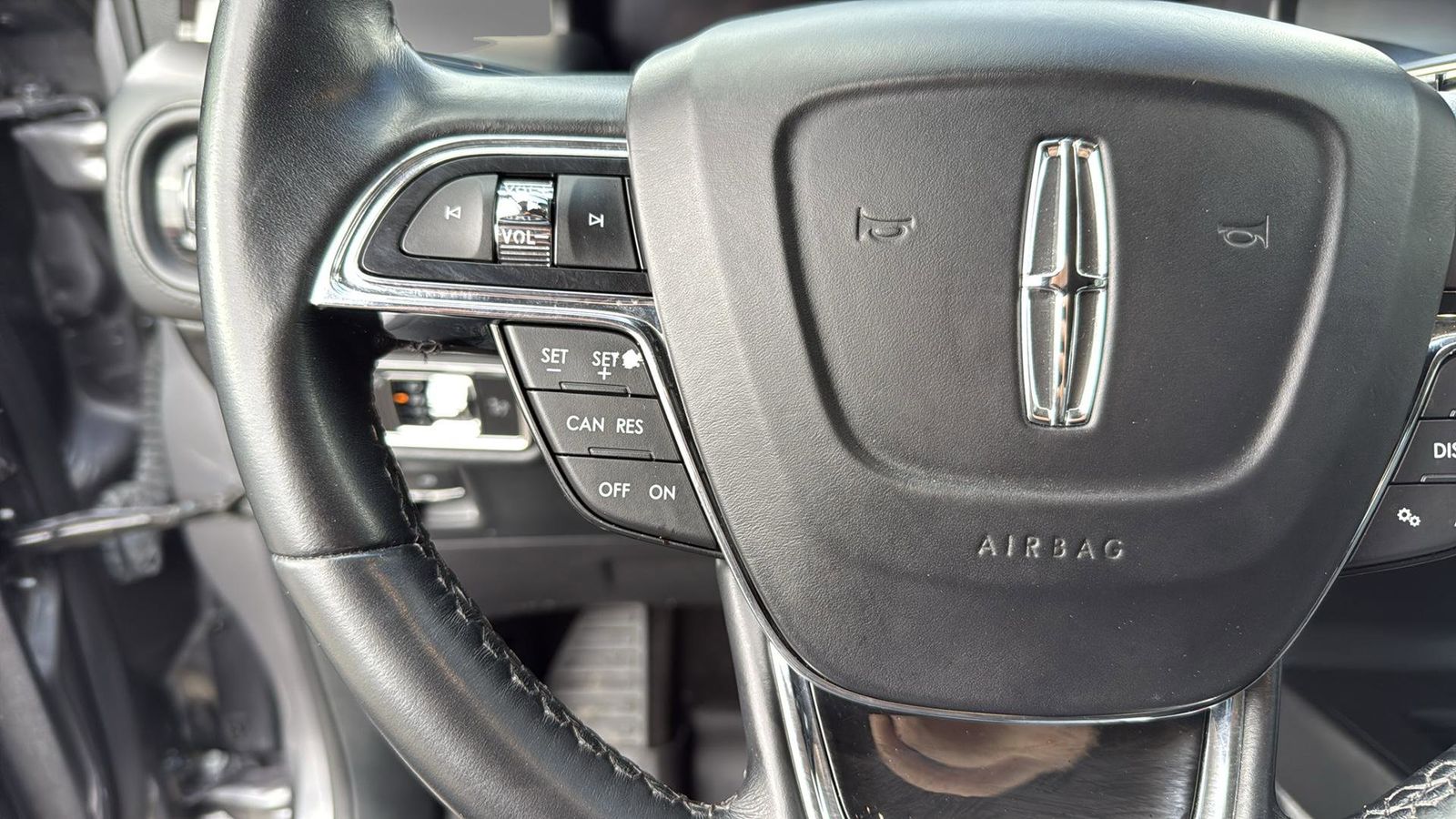 Used Car 2021 Lincoln Nautilus  Standard For Sale Under $30,000 In Austin, Texas