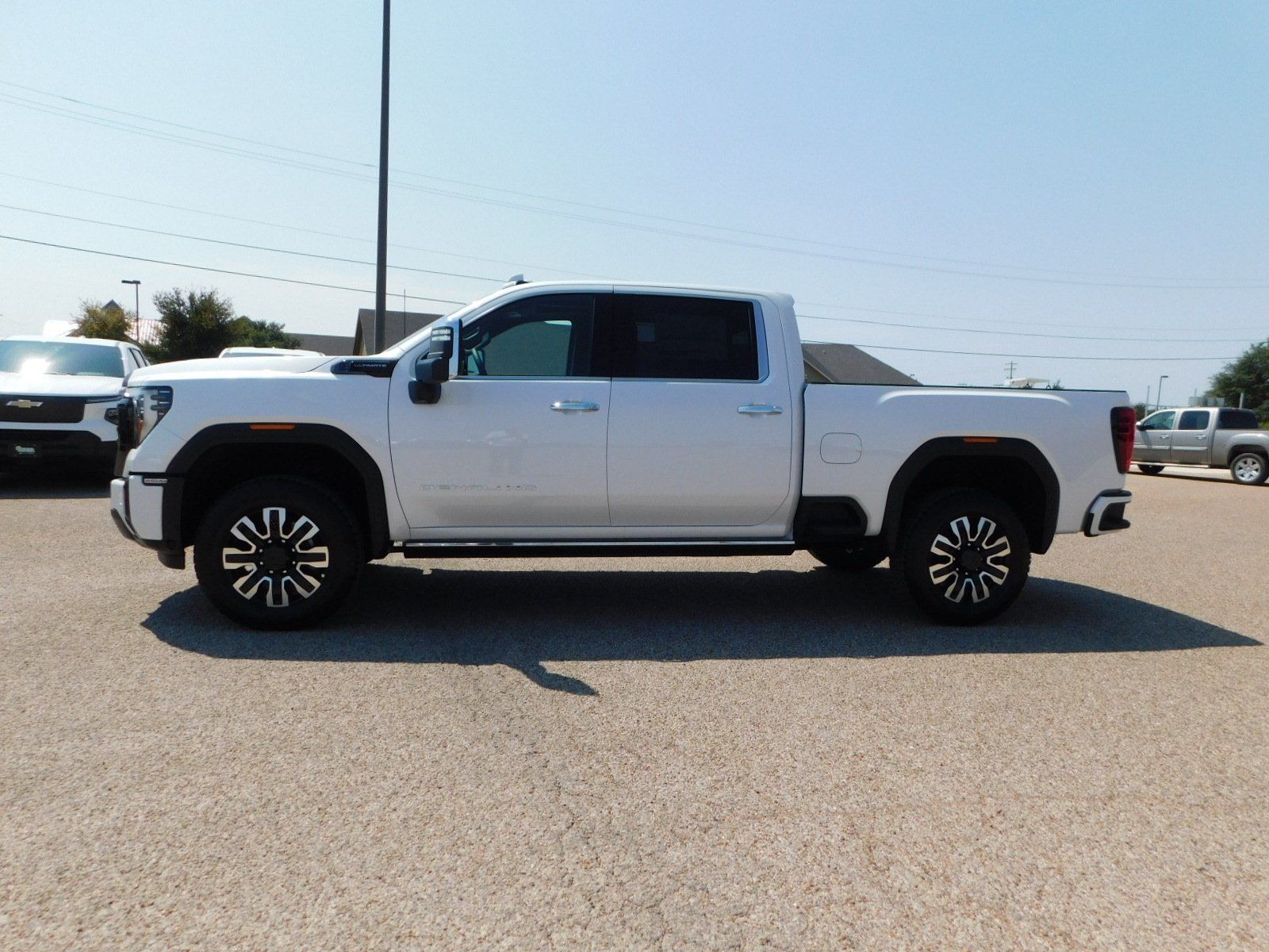 2025 GMC Sierra 2500HD Denali Ultimate 30