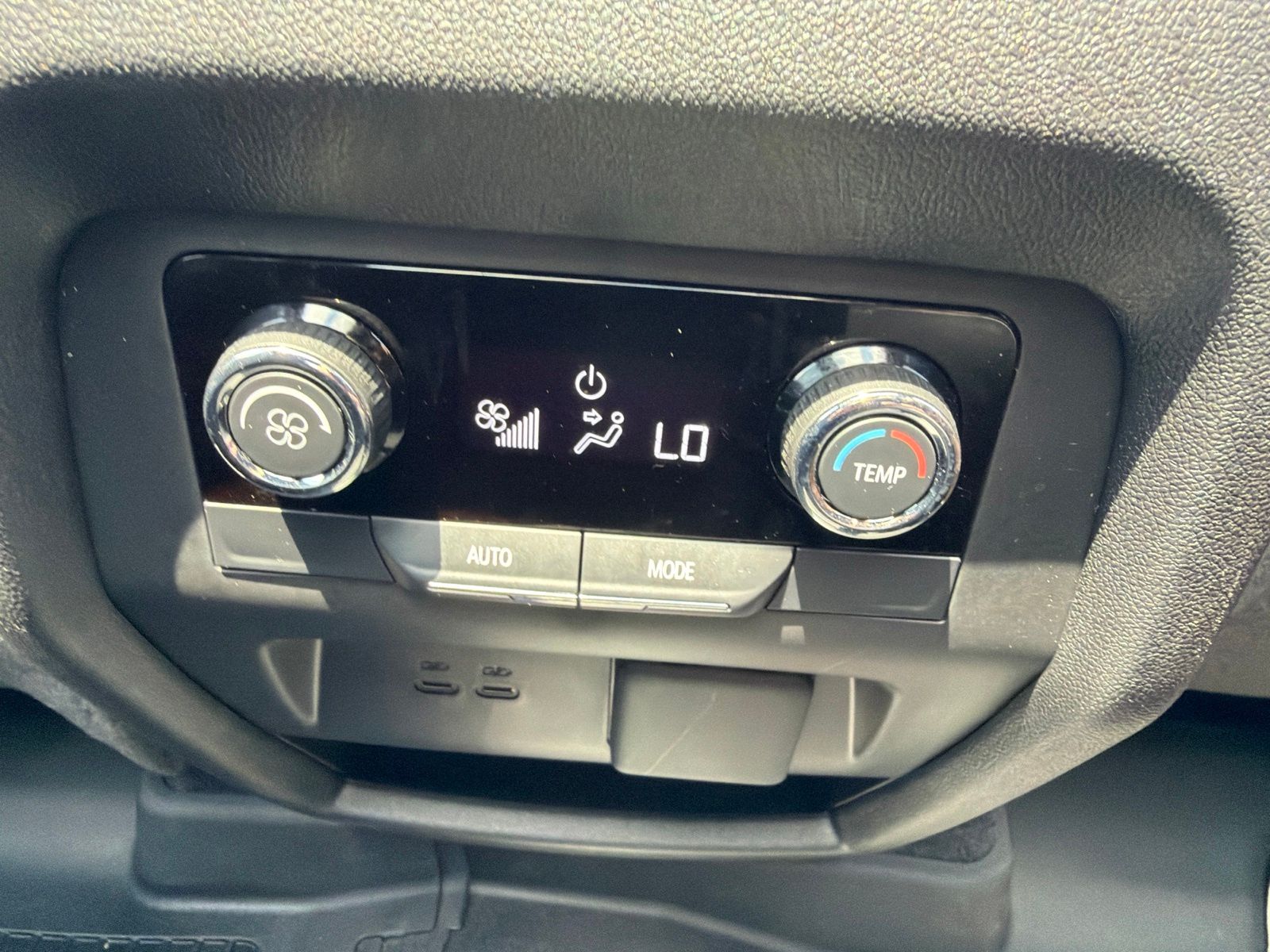 Used 2025 Beige Chevrolet Z71 image 20