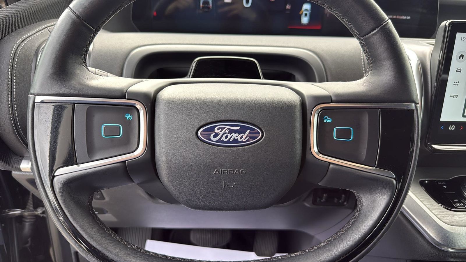 Used Car 2025 Ford Expedition  Platinum For Sale Under $80,000 In Austin, Texas