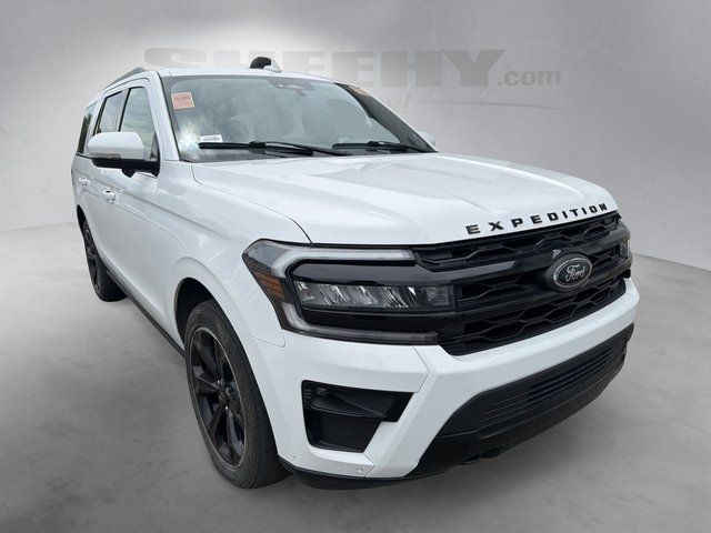 Certified Used 2023 Oxford White Ford Limited image 2