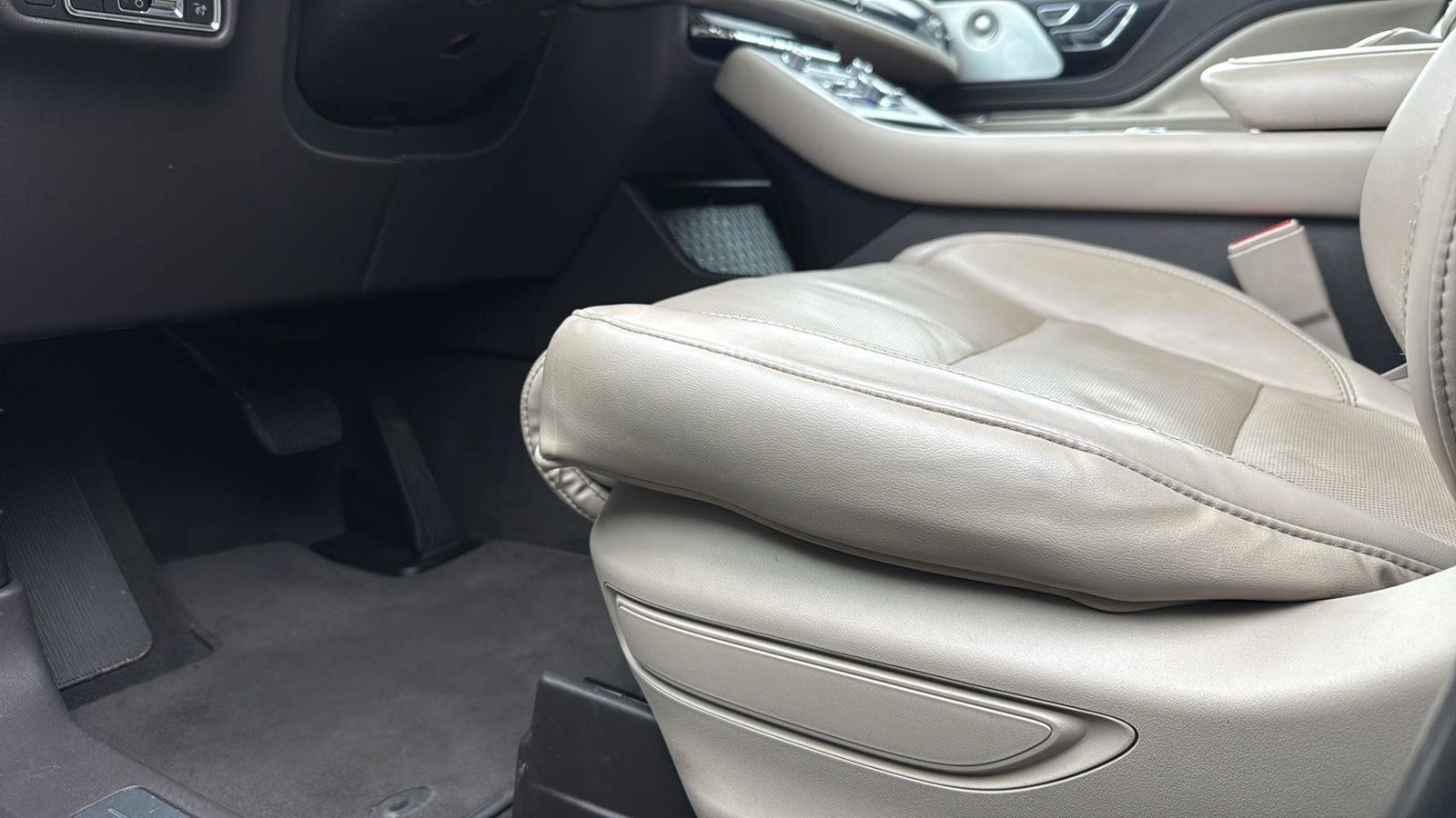 Used Car 2021 Lincoln Aviator  Reserve For Sale Under $30,000 In Austin, Texas