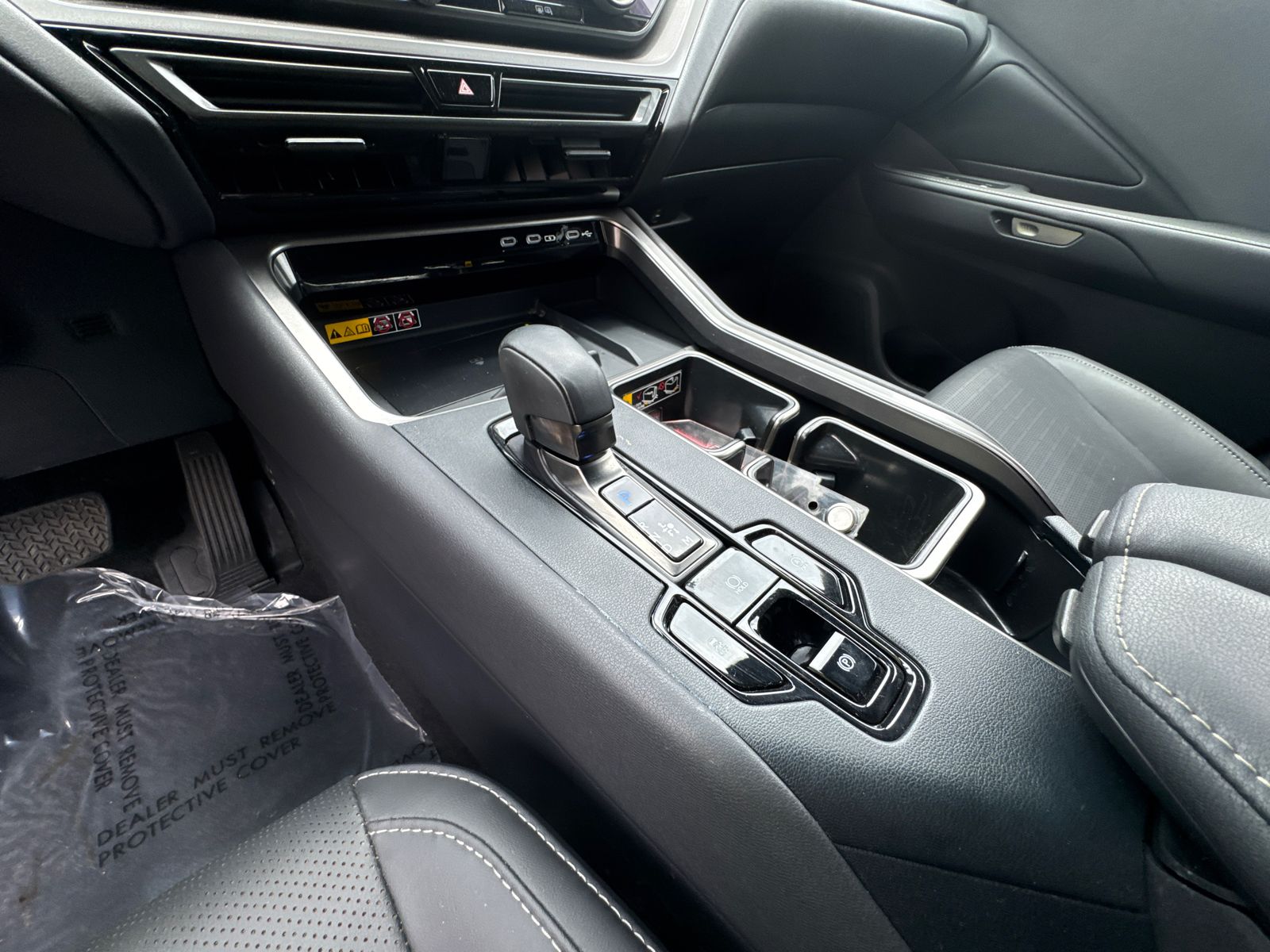 Used 2024 Pearl Lexus 350 image 31