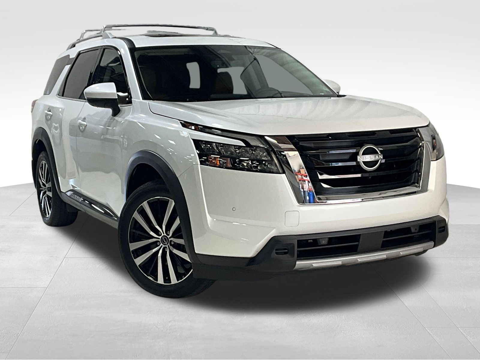 2025 Nissan Pathfinder Platinum 4WD