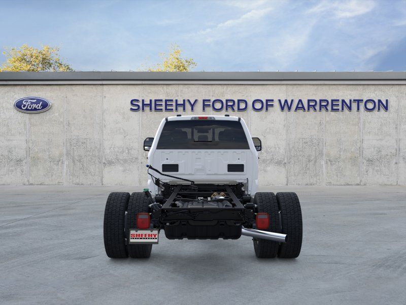 New 2026 Oxford White Ford XL SERVICE BODY image 7