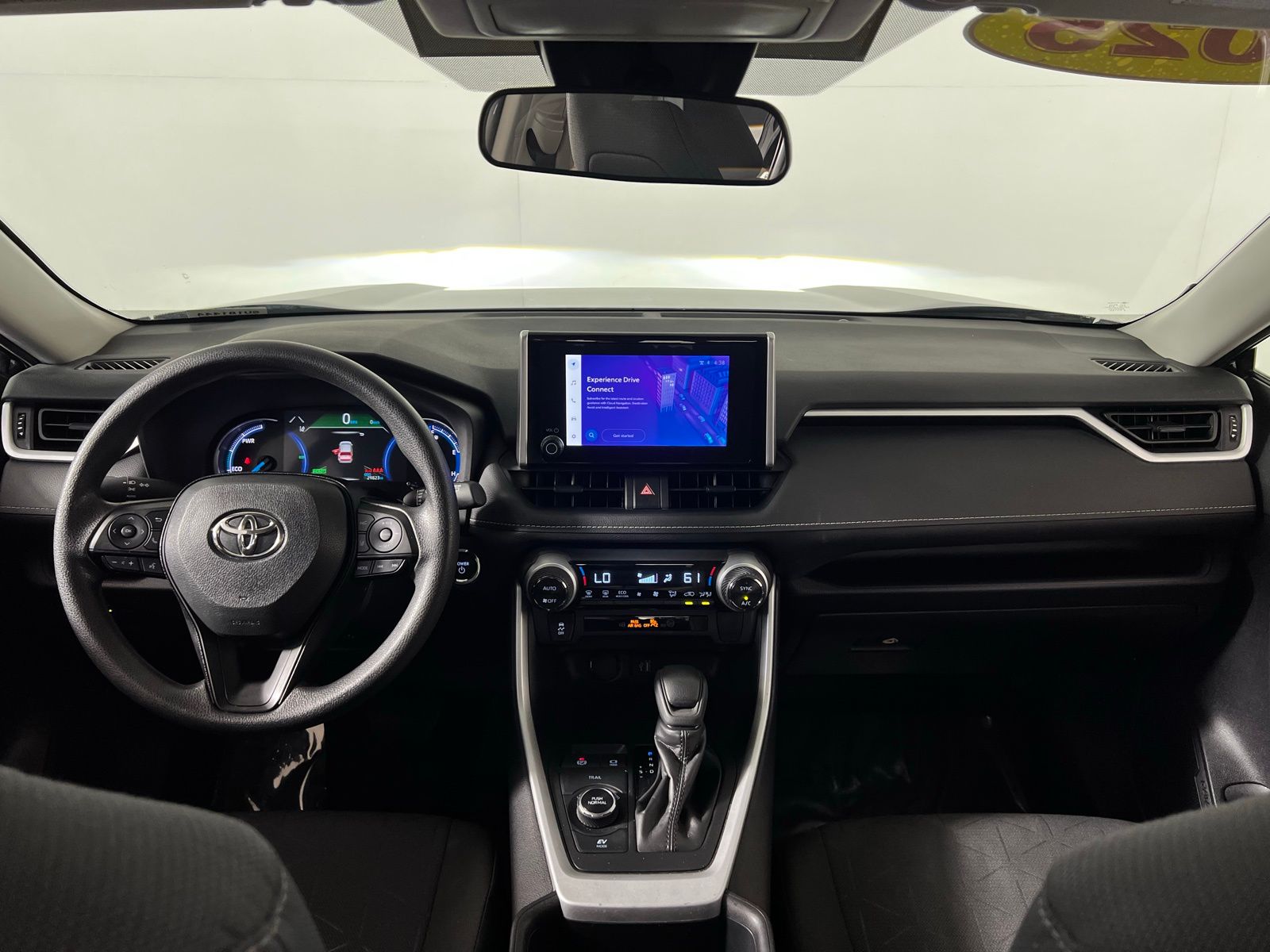 Thumbnail: 2025 Toyota RAV4 - 23