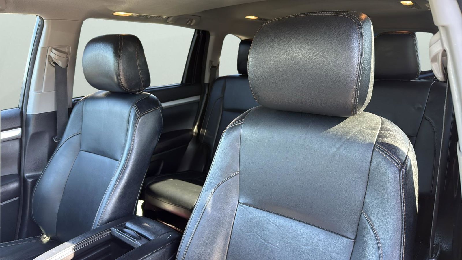 Used Car 2016 Toyota Highlander  Xle V6 For Sale Under $20,000 In Austin, Texas