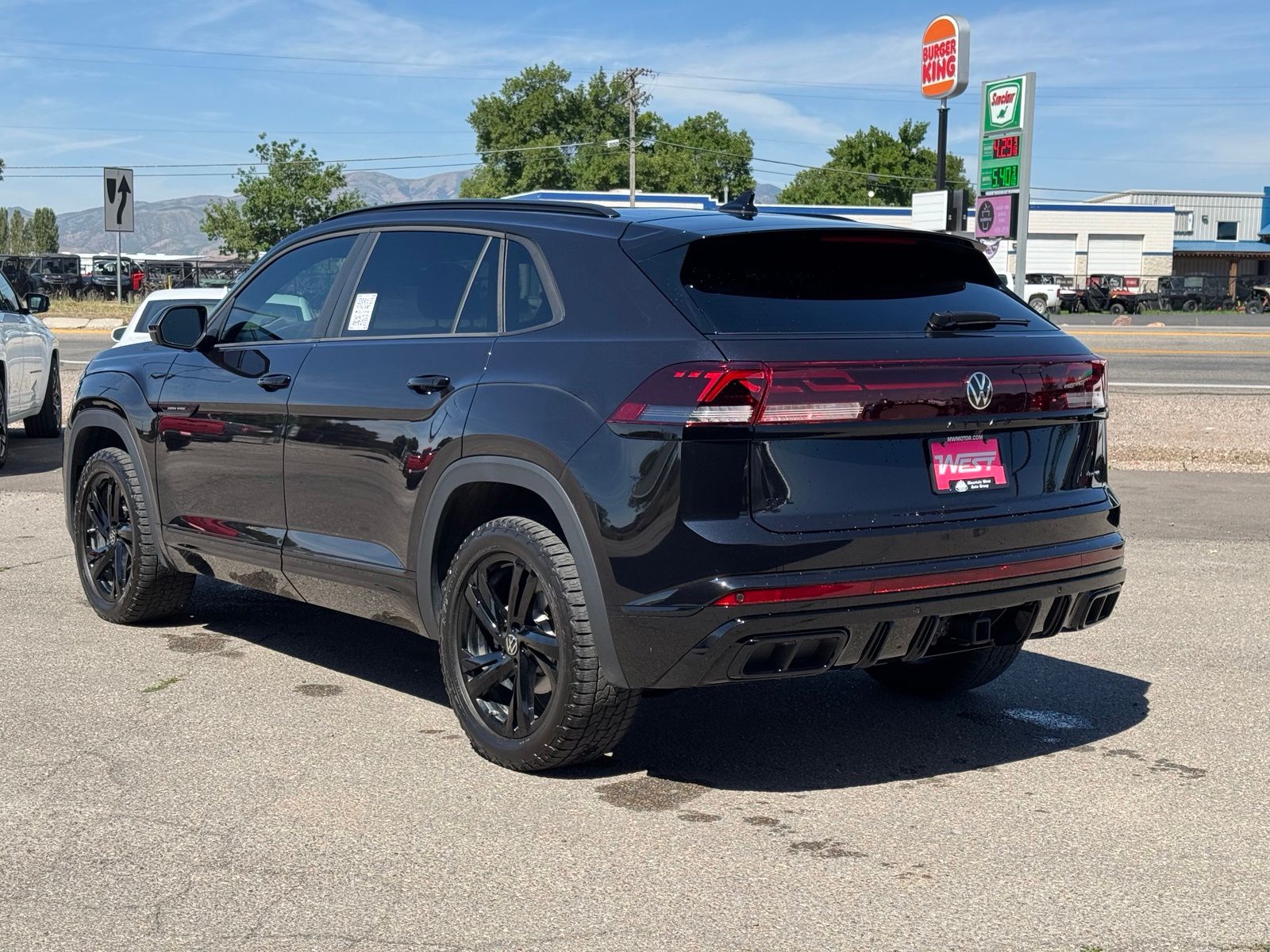 Used 2025 Volkswagen Atlas Cross Sport SUV