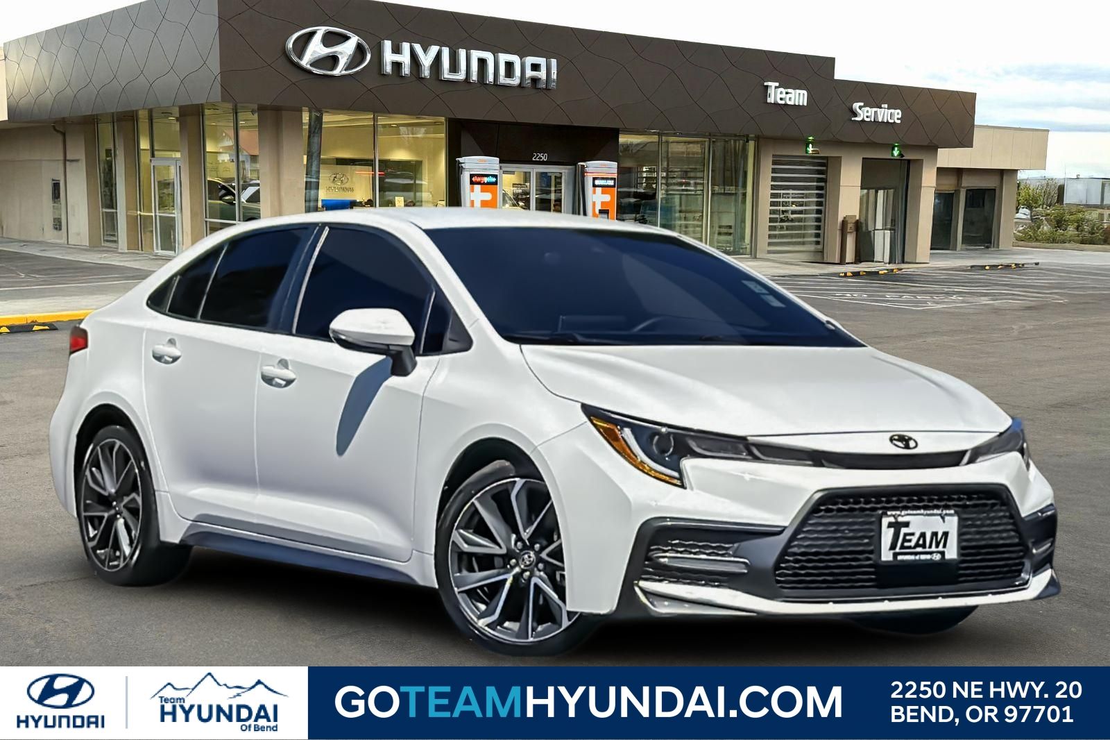 Super White 2021 Toyota Corolla SE FWD Sedan Front-Wheel Drive Continuously Variable Transmission