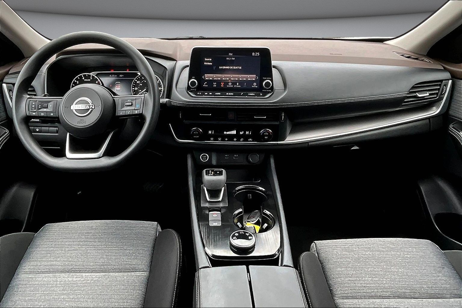 View vehicle photo 7