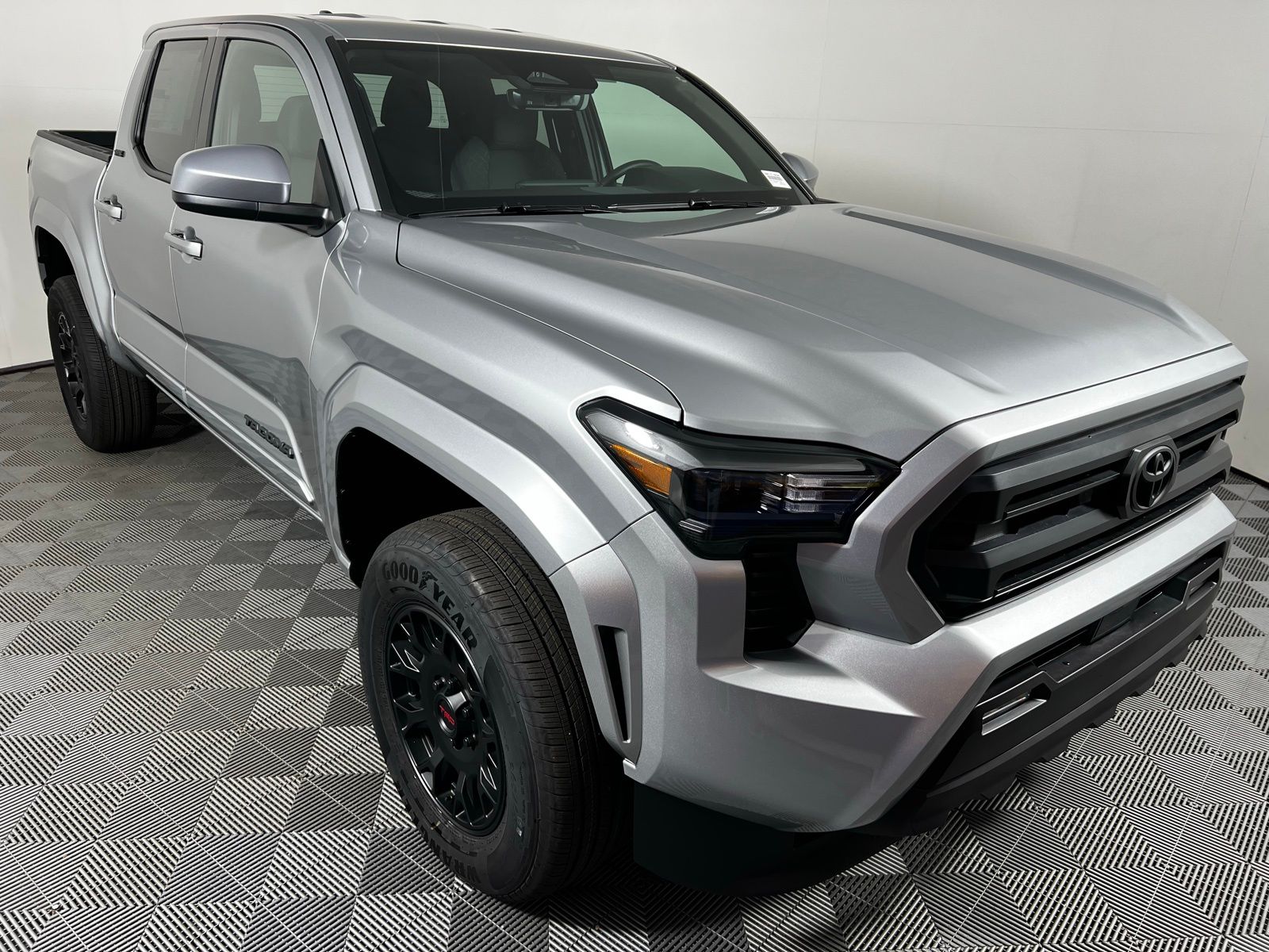 Thumbnail: 2025 Toyota Tacoma - 3