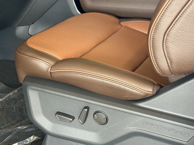 New 2027 Star White Metallic Tri-Coat Ford King Ranch image 26