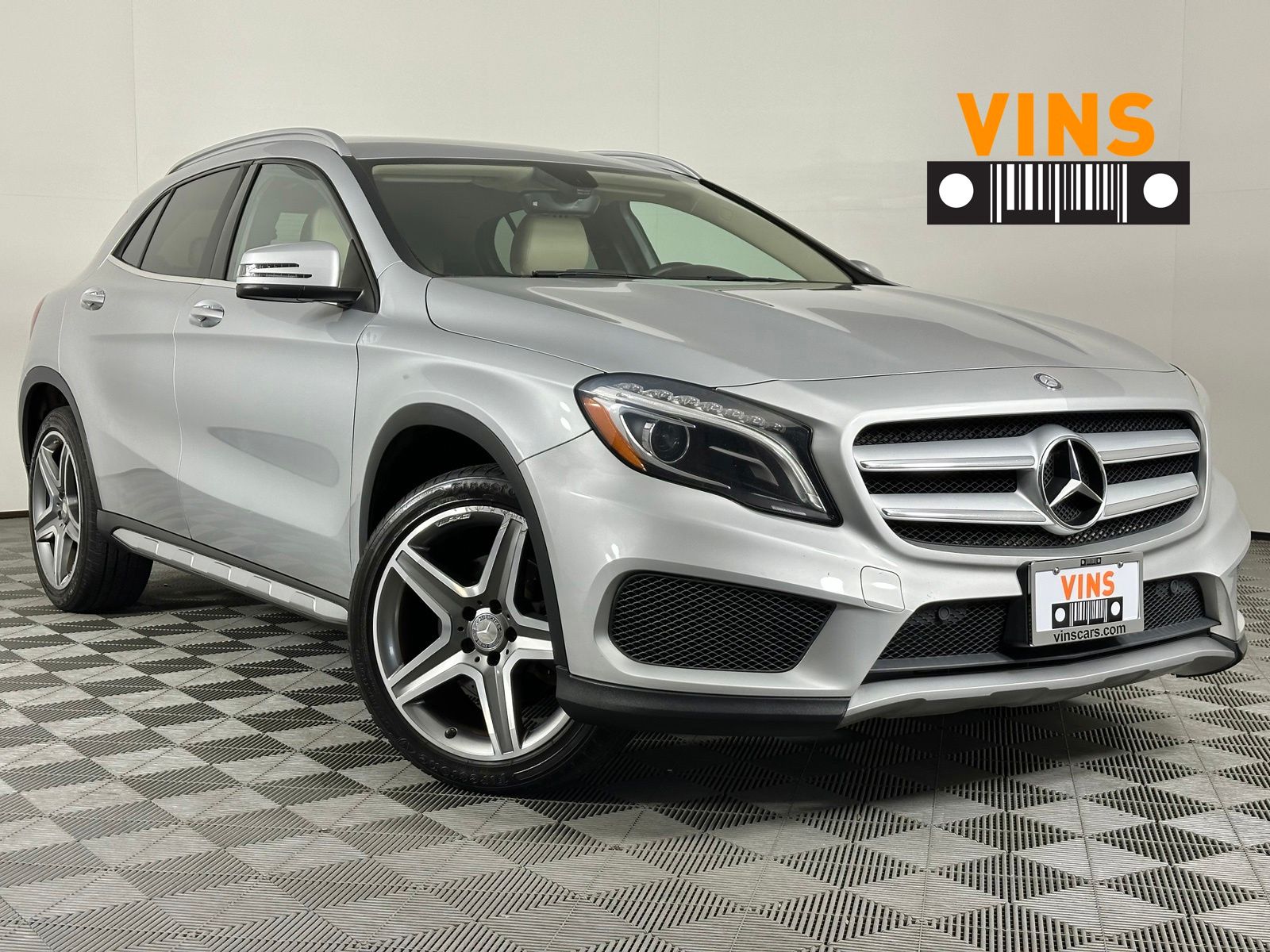 2015 Mercedes-Benz GLA GLA250 4MATIC's photo