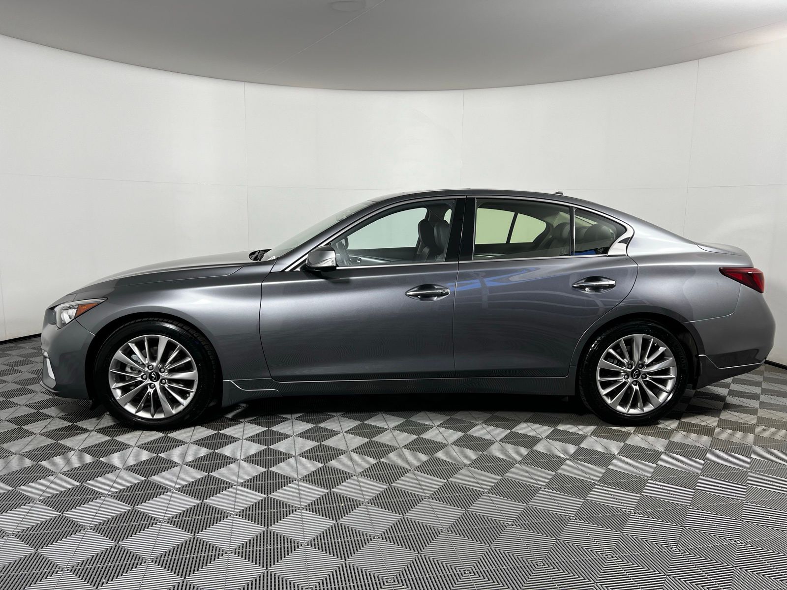 2021 INFINITI Q50 Luxe 8